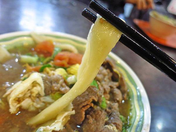 【台北美食】合歡刀削麵-南門市場必吃牛肉麵店