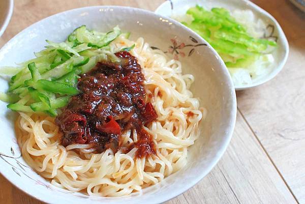 【桃園美食】峰味麵線食堂-從路邊攤開到店面的超強麵線店