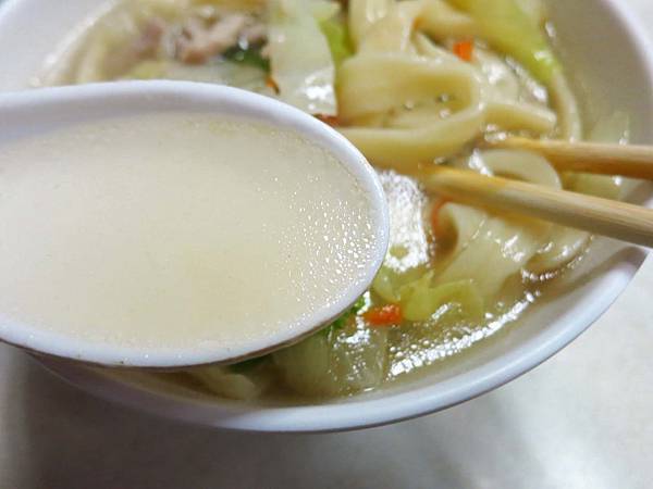 【台北美食】周記手工家常麵-隱身在城中市場裡的美味麵店