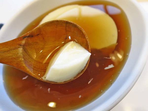 【新竹美食】She's豆腐花-吃一口就會愛上的杏仁豆腐