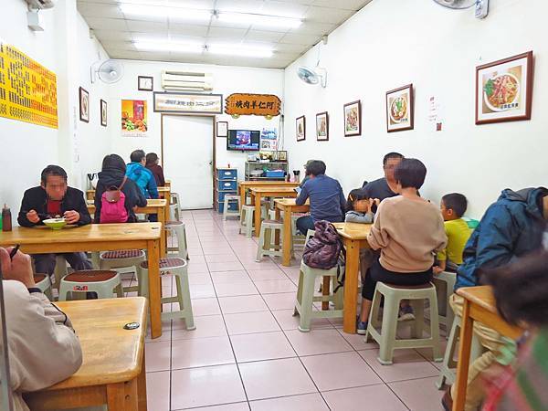 【台中美食】阿仁羊肉焿-40年老店的羊肉羹