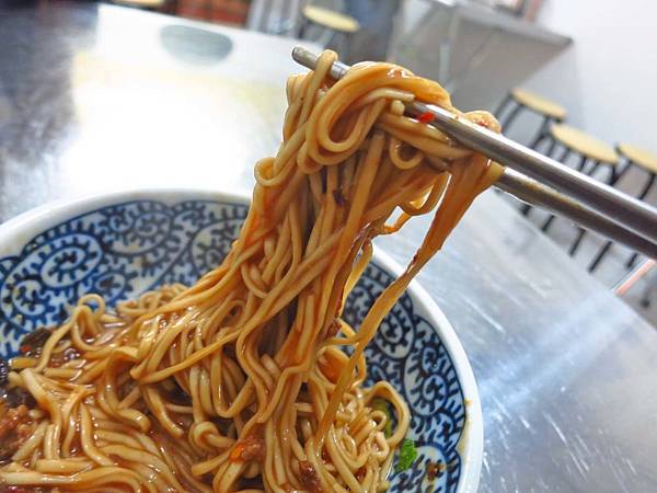 【宜蘭美食】一香飲食店-隱藏在熱鬧市場裡的美食