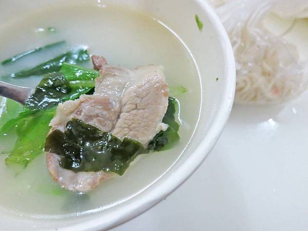 【台北美食】味都拉麵-百元有找的濃郁拉麵