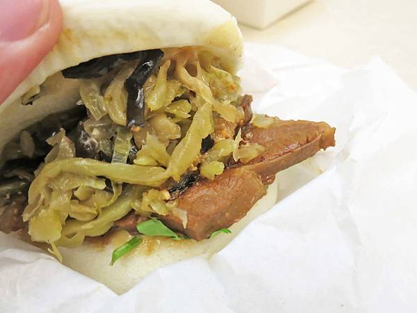 【蘆洲美食】一寶-從路邊開到店面的文青刈包店 【蘆洲美食】一寶-從路邊開到店面的文青刈包店