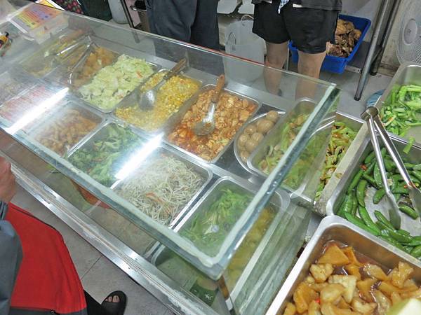 【台北美食】九隆港式燒臘-便宜又美味的燒臘店 【台北美食】九隆港式燒臘-便宜又美味的燒臘店