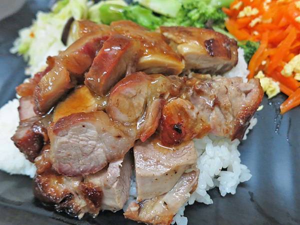 【台北美食】九隆港式燒臘-便宜又美味的燒臘店 【台北美食】九隆港式燒臘-便宜又美味的燒臘店