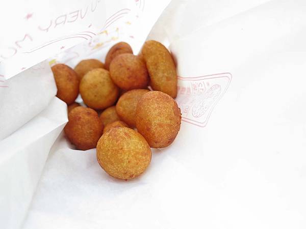 【台北美食】老伯地瓜球-好吃的路邊攤美食 【台北美食】老伯地瓜球-好吃的路邊攤美食