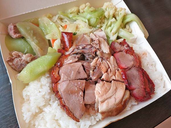 【桃園美食】港九港式燒腊-網路評價不錯的燒臘店