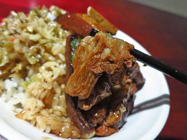 【台北美食】大稻埕魯肉飯-傳承60年的小吃店 【台北美食】大稻埕魯肉飯-傳承60年的小吃店