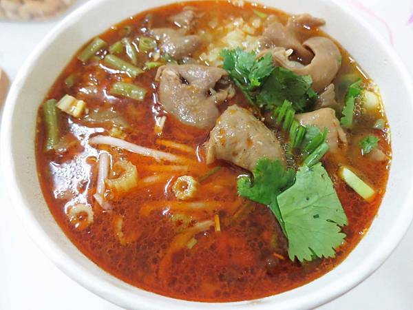 【蘆洲美食】川蜀冒菜-酸酸辣辣的酸辣粉