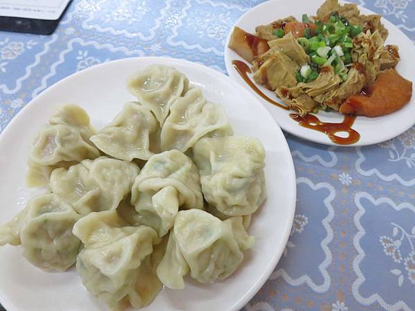 【桃園美食】季節水餃-在地人爆推的水餃店 【桃園美食】季節水餃-在地人爆推的水餃店
