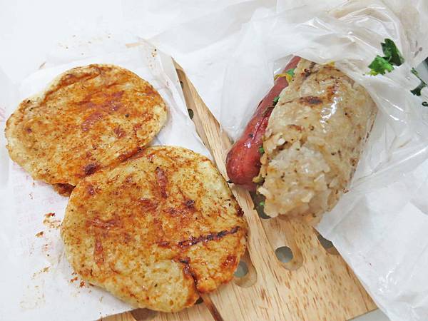 【蘆洲美食】民族路無名路邊攤-美味又迷人的大腸包小腸 【蘆洲美食】民族路無名路邊攤-美味又迷人的大腸包小腸