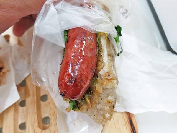 【蘆洲美食】民族路無名路邊攤-美味又迷人的大腸包小腸