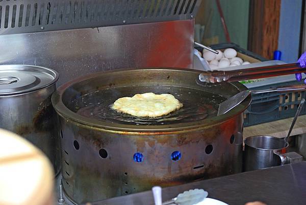 【宜蘭美食】冬山金珠蔥油餅-不輸給名店的超美味蔥油餅