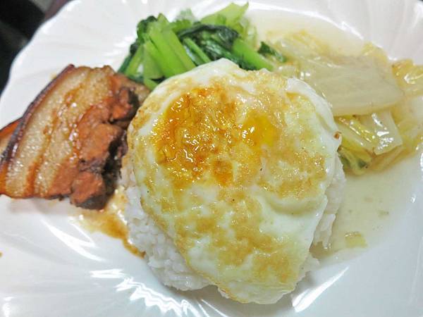 【台北美食】赤峰小吃舖-附近上班族最愛的小吃店之一 【台北美食】赤峰小吃舖-附近上班族最愛的小吃店之一