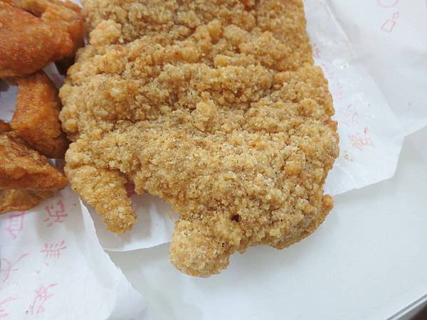 【三重美食】無名炸物攤車-絕無僅有的30元雞排銅板價