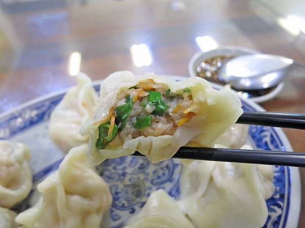 【台北美食】豪季水餃專賣店-不需要沾醬也很美味的蝦仁水餃