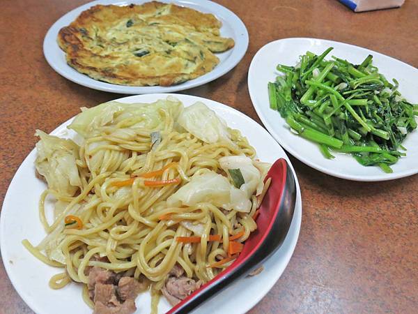 【蘆洲美食】新酒國熱炒-CP值超高的低調美食 【蘆洲美食】新酒國熱炒-CP值超高的低調美食