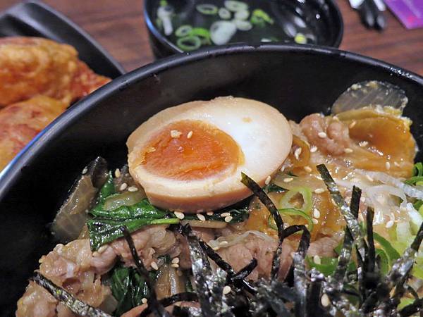 【三重美食】極之八丼-只要百元就能吃到美味的丼飯