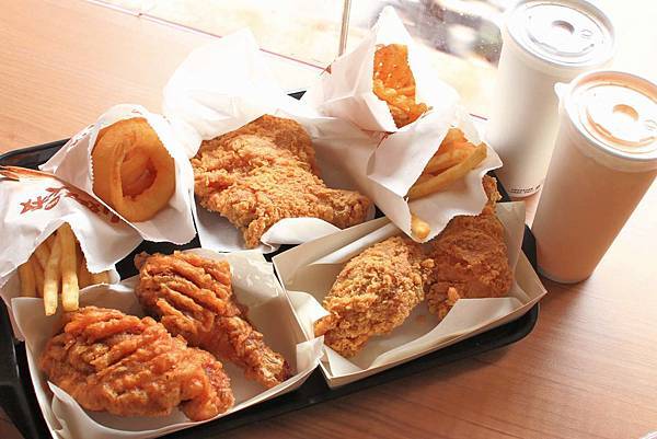 【三重美食】山姆大叔美式炸雞專賣店-不輸給連鎖店的特殊風味炸雞