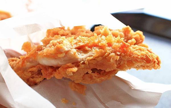 【三重美食】山姆大叔美式炸雞專賣店-不輸給連鎖店的特殊風味炸雞