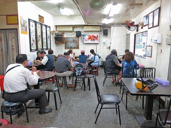 【台北美食】東石順蚵仔煎小吃店-便宜又美味的小吃店