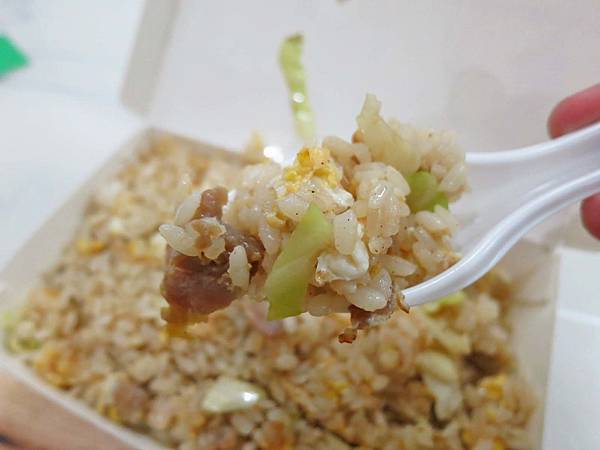 【蘆洲美食】信義路無名炒飯店-60元也能吃到美味的炒飯