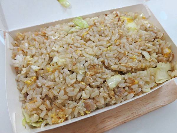 【蘆洲美食】信義路無名炒飯店-60元也能吃到美味的炒飯