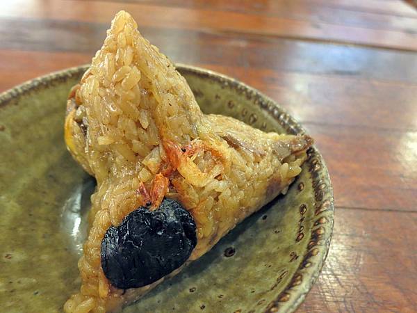 【新竹美食】傻瓜粽子-網路評價還不錯的肉粽店