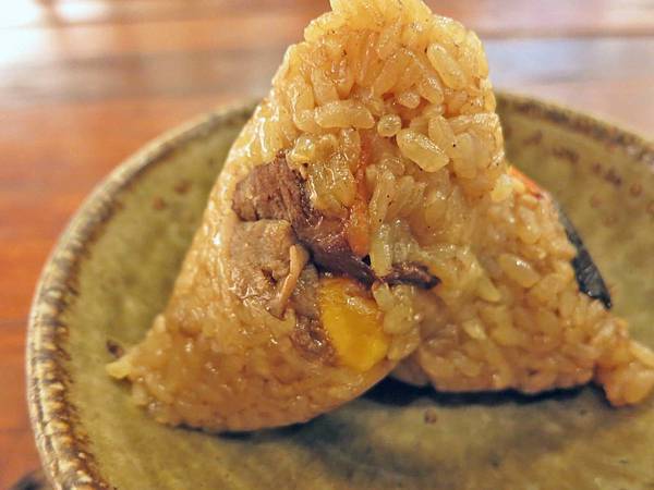 【新竹美食】傻瓜粽子-網路評價還不錯的肉粽店