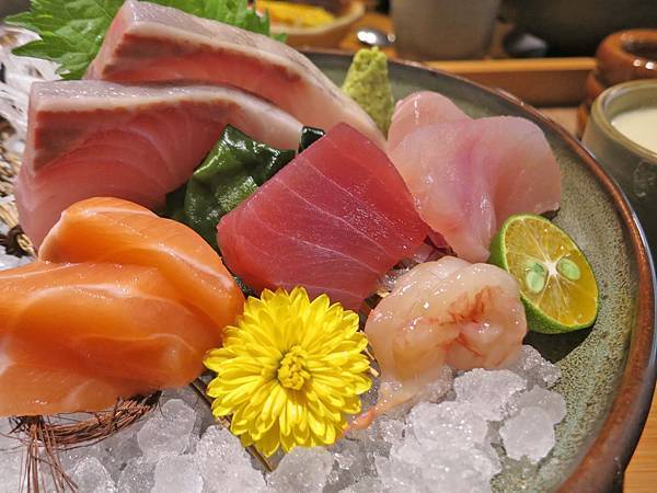 【台北美食】魚本味-美味又新鮮的生魚片