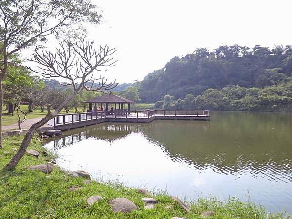 【桃園景點】三坑自然生態公園-隱身在山凹中的美麗湖景