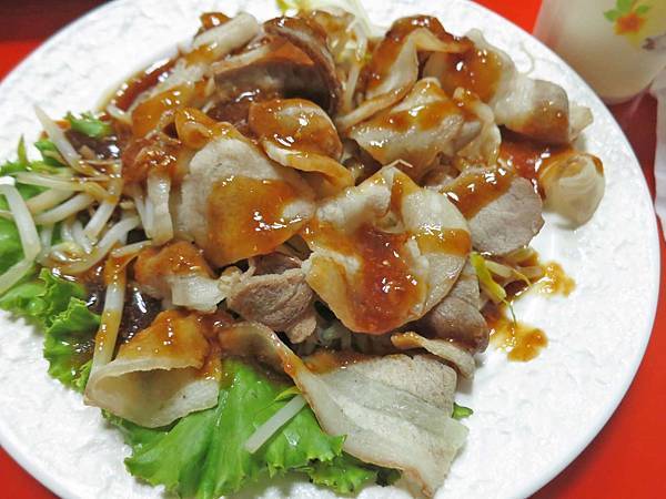 【新竹美食】世和小館-內用魯肉飯免費吃到飽