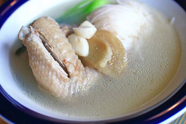 【新竹美食】擺擺桌私廚料理餐廳-1個禮拜只開二天，沒預約可能吃不到的神秘餐廳