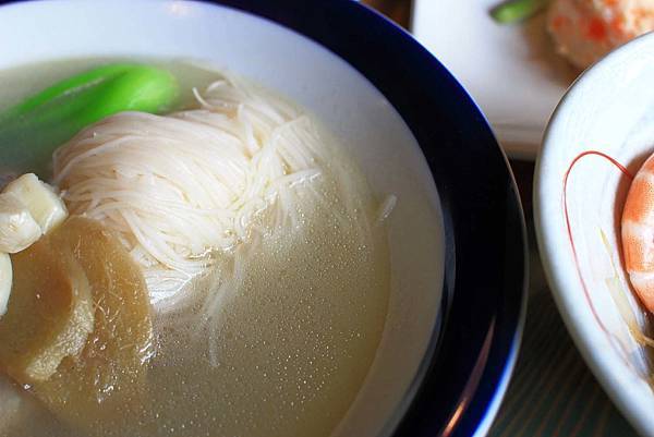 【新竹美食】擺擺桌私廚料理餐廳-1個禮拜只開二天，沒預約可能吃不到的神秘餐廳