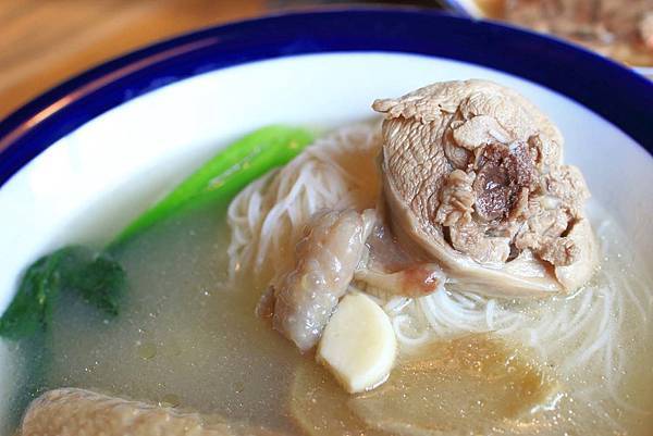 【新竹美食】擺擺桌私廚料理餐廳-1個禮拜只開二天，沒預約可能吃不到的神秘餐廳