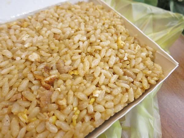 【新莊美食】唐記小吃館-不少附近居民推薦的炒飯店