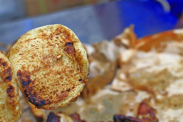 【三重美食】小六爺碳烤店-帶著碳烤香氣的純木碳平價碳烤店