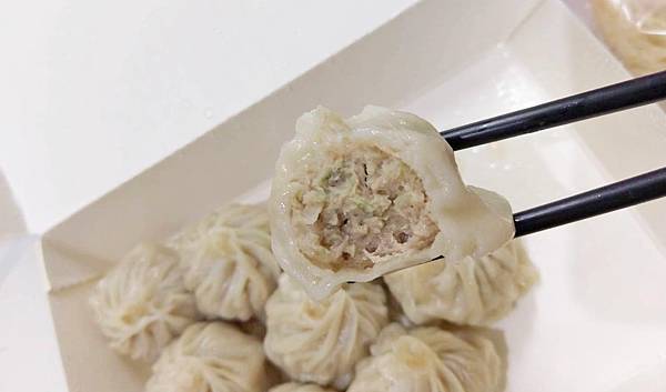 【蘆洲美食】黃師父上海小籠包-現包現蒸的鮮美小籠包