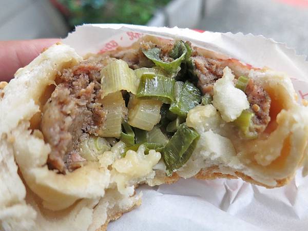 【台北美食】赤肉胡椒餅-只要35元就能吃到胡椒餅