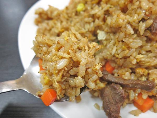 【蘆洲美食】飯家香現炒咖哩-50元就能吃到美味又香噴噴的炒飯