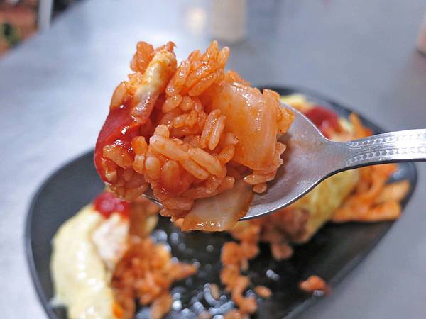 【台北美食】無名店家-超大份量又美味的極推日式蛋包飯