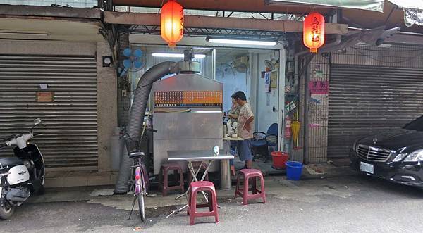 【台北美食】無名店家-超大份量又美味的極推日式蛋包飯 【台北美食】無名店家-超大份量又美味的極推日式蛋包飯