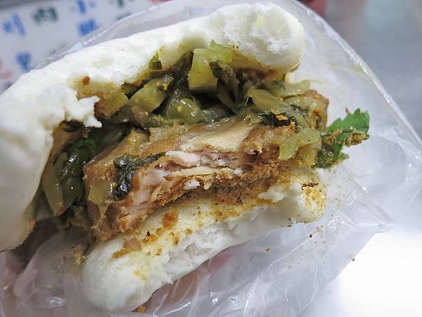 【台北美食】汕頭四神湯刈包肉粽-不少人推薦的便宜刈包美食