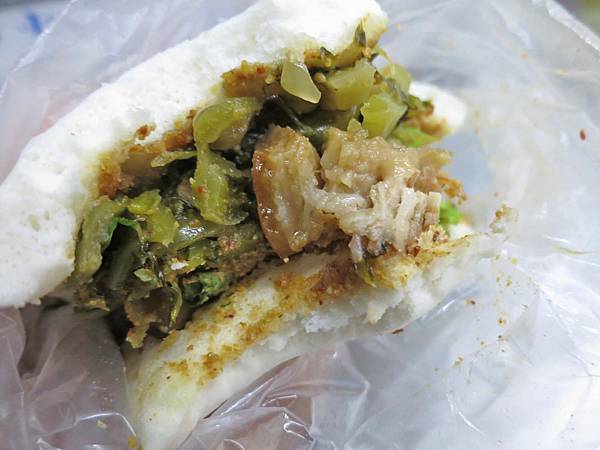 【台北美食】汕頭四神湯刈包肉粽-不少人推薦的便宜刈包美食