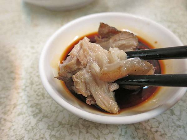 【台北美食】30年老店當歸豬腳-清淡爽口的當歸豬腳