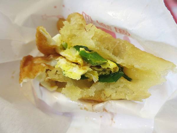 【宜蘭美食】日香炸蛋蔥油餅-不同於一般口感的美味蔥油餅