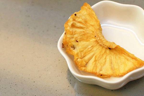 【台南美食】彩虹雪雪花冰甜品屋-全台首創！36種口味天然水果雪花冰