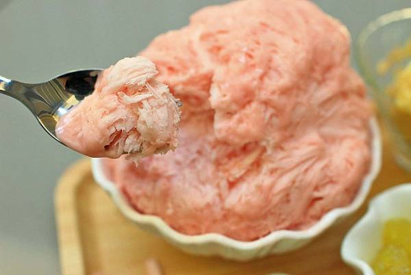 【台南美食】彩虹雪雪花冰甜品屋-全台首創！36種口味天然水果雪花冰