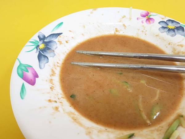 【台北美食】柴寮仔涼麵-滿滿蒜頭的涼麵